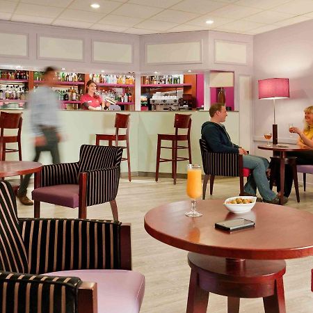 ホテル Ibis Styles Melun リュベル エクステリア 写真