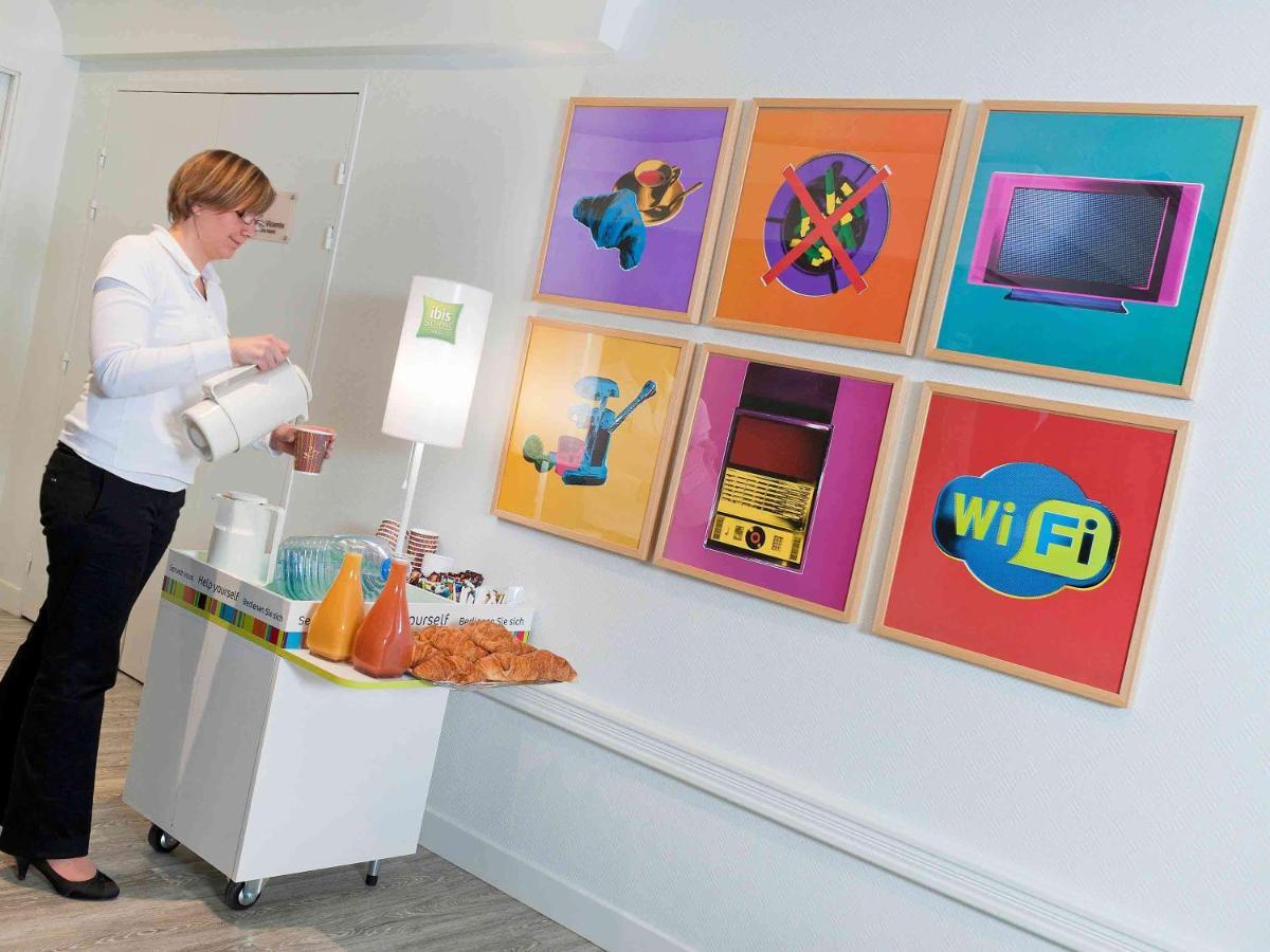 ホテル Ibis Styles Melun リュベル エクステリア 写真