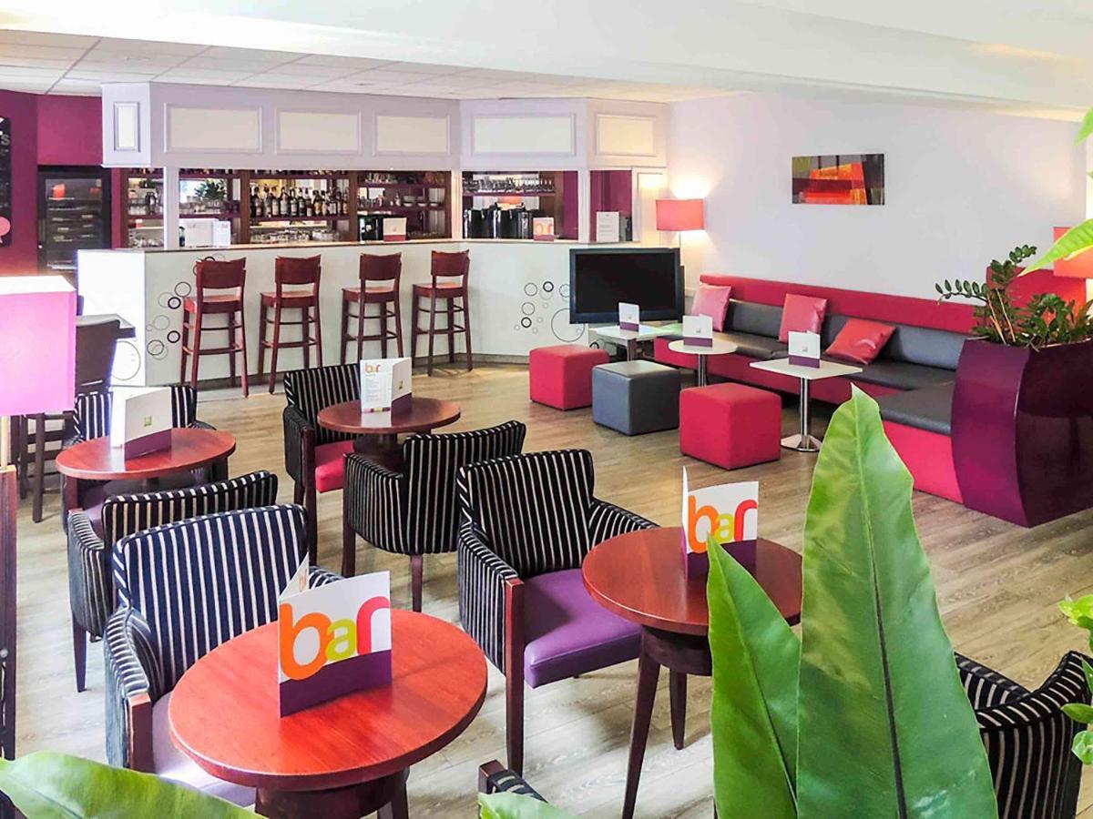 ホテル Ibis Styles Melun リュベル エクステリア 写真