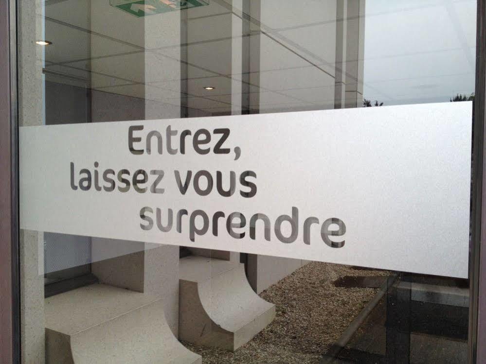 ホテル Ibis Styles Melun リュベル エクステリア 写真