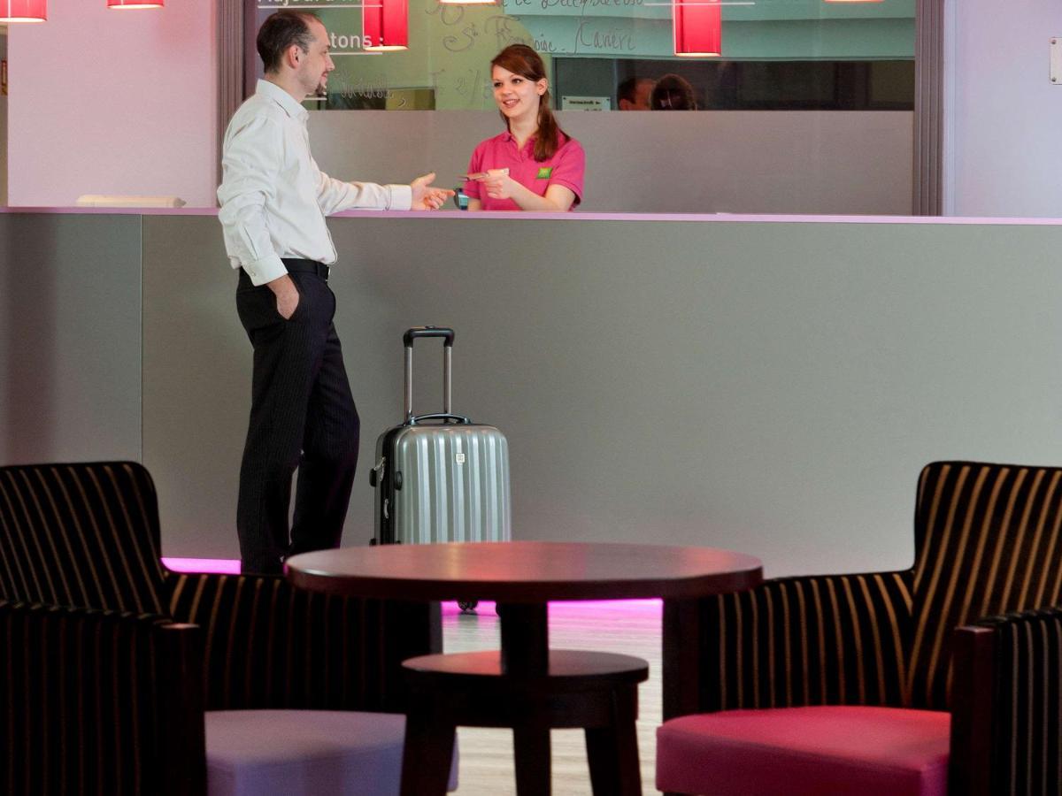 ホテル Ibis Styles Melun リュベル エクステリア 写真